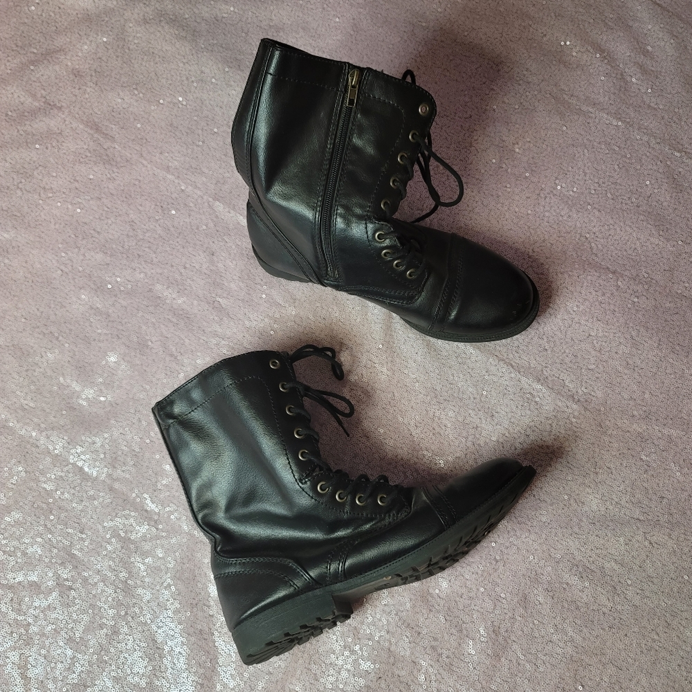 ♡ Classic Black Combat Style Boots ♡